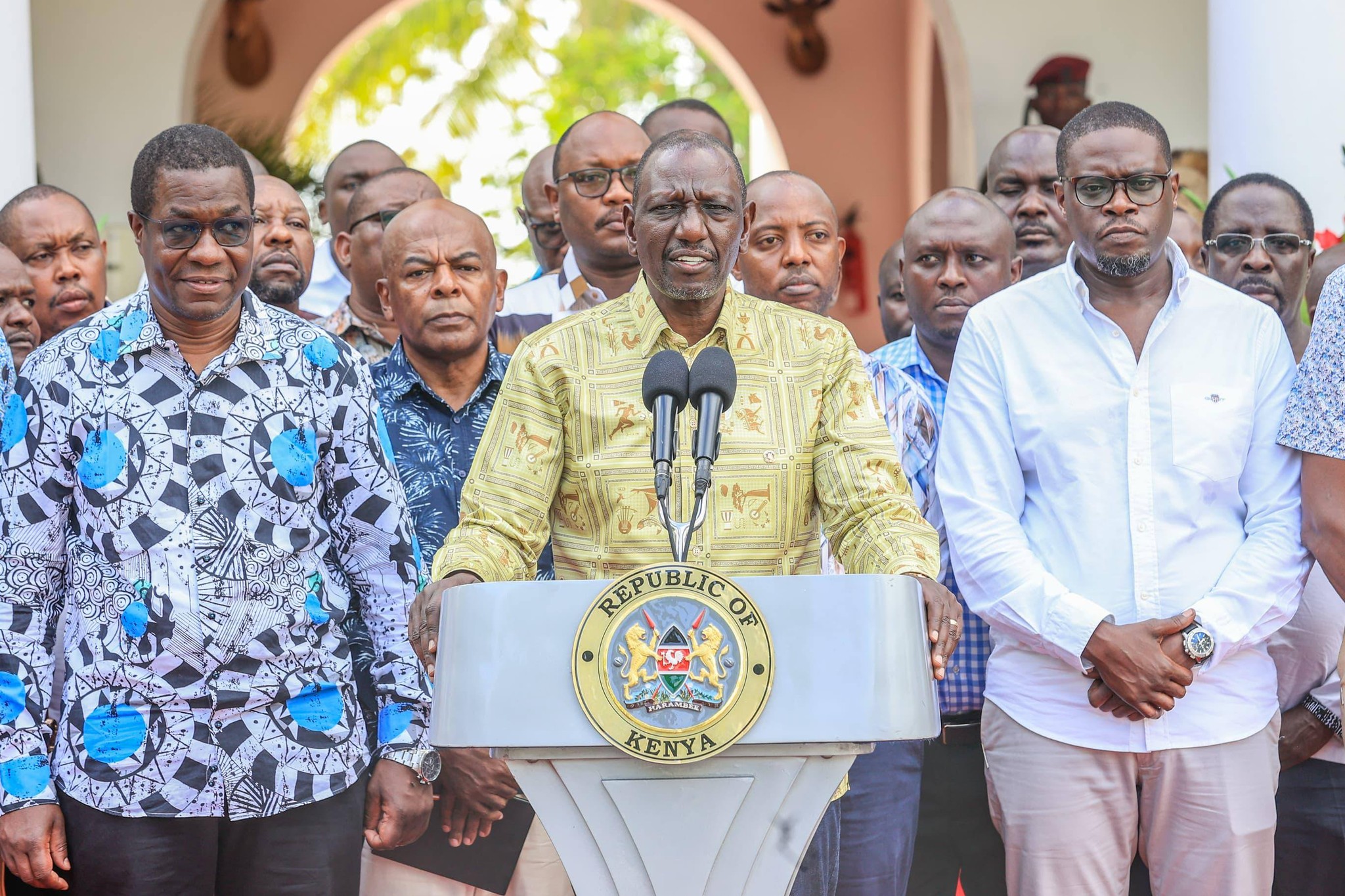 President Ruto addresses journalists after matatu strike ends 2026, flanked by CS Opiyo Wandayi and Nairobi Governor Johnson Sakaja
